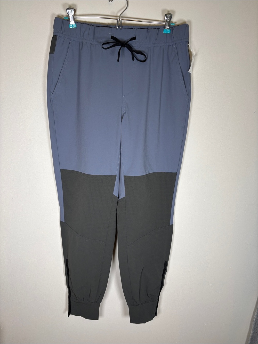 Ten Thousand Interval Stye Performance Pants Sz M Gray Blue Training Jogger NEW